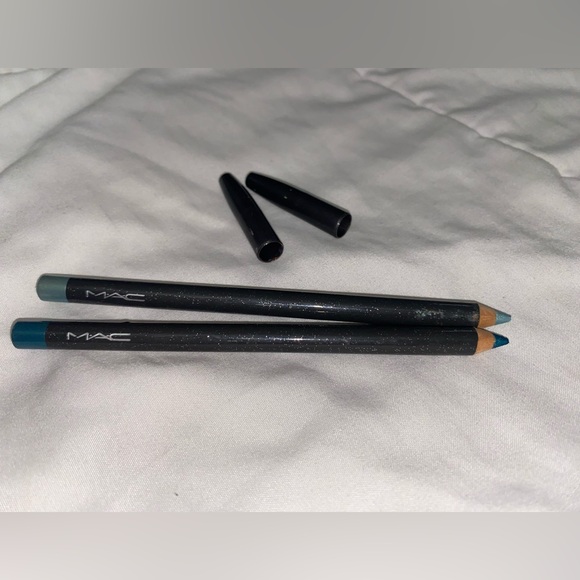 MAC Cosmetics Eye Pencils - Teal and Blue - Picture 1 of 3